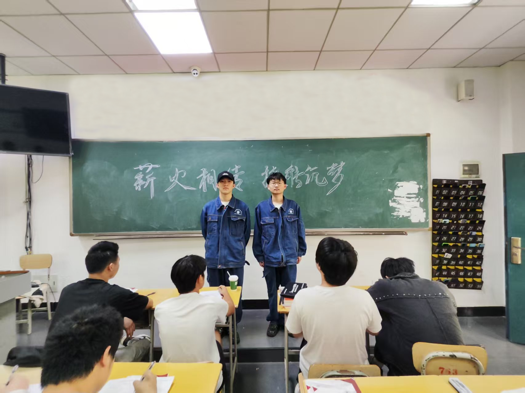 在传承中锤炼技能 在交流中点亮梦想